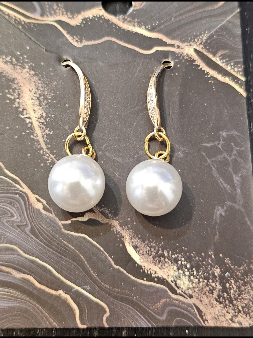 Gold Drop Pearl Dangle Earrings - White Pearl